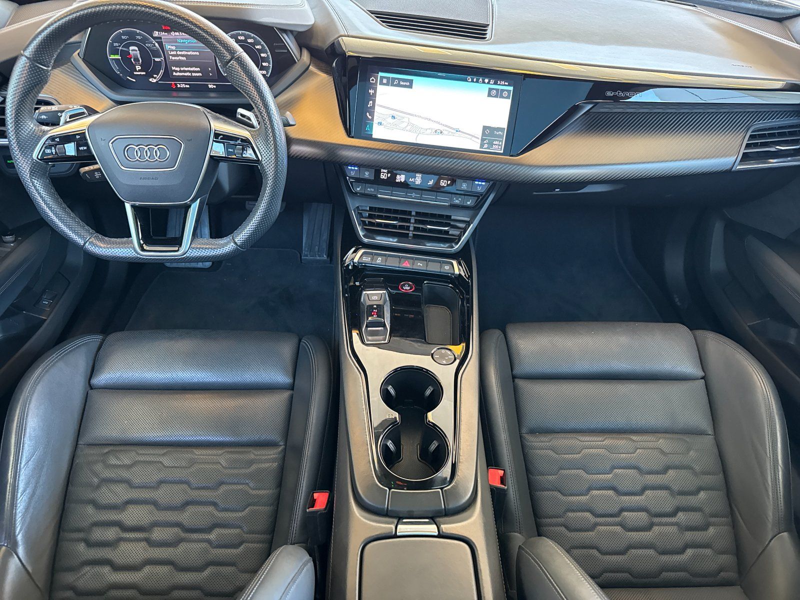 2022 Audi e-tron GT Premium Plus — foto completa 12 de 27