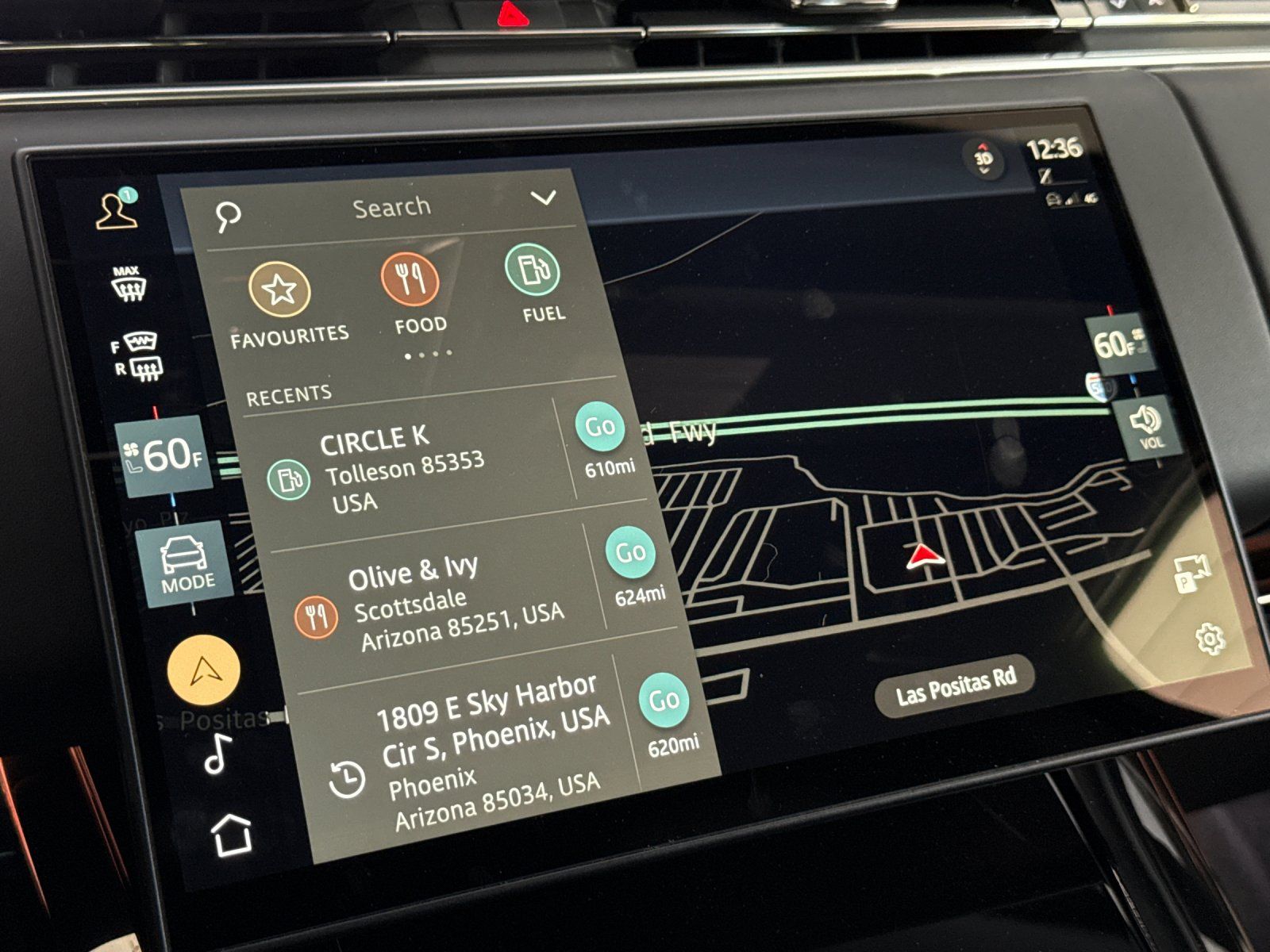 2025 Land Rover Range Rover Sport SE — full photo 18 of 29
