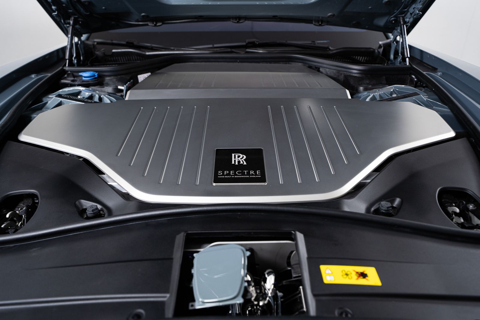 2024 Rolls-Royce Spectre — full photo 50 of 54