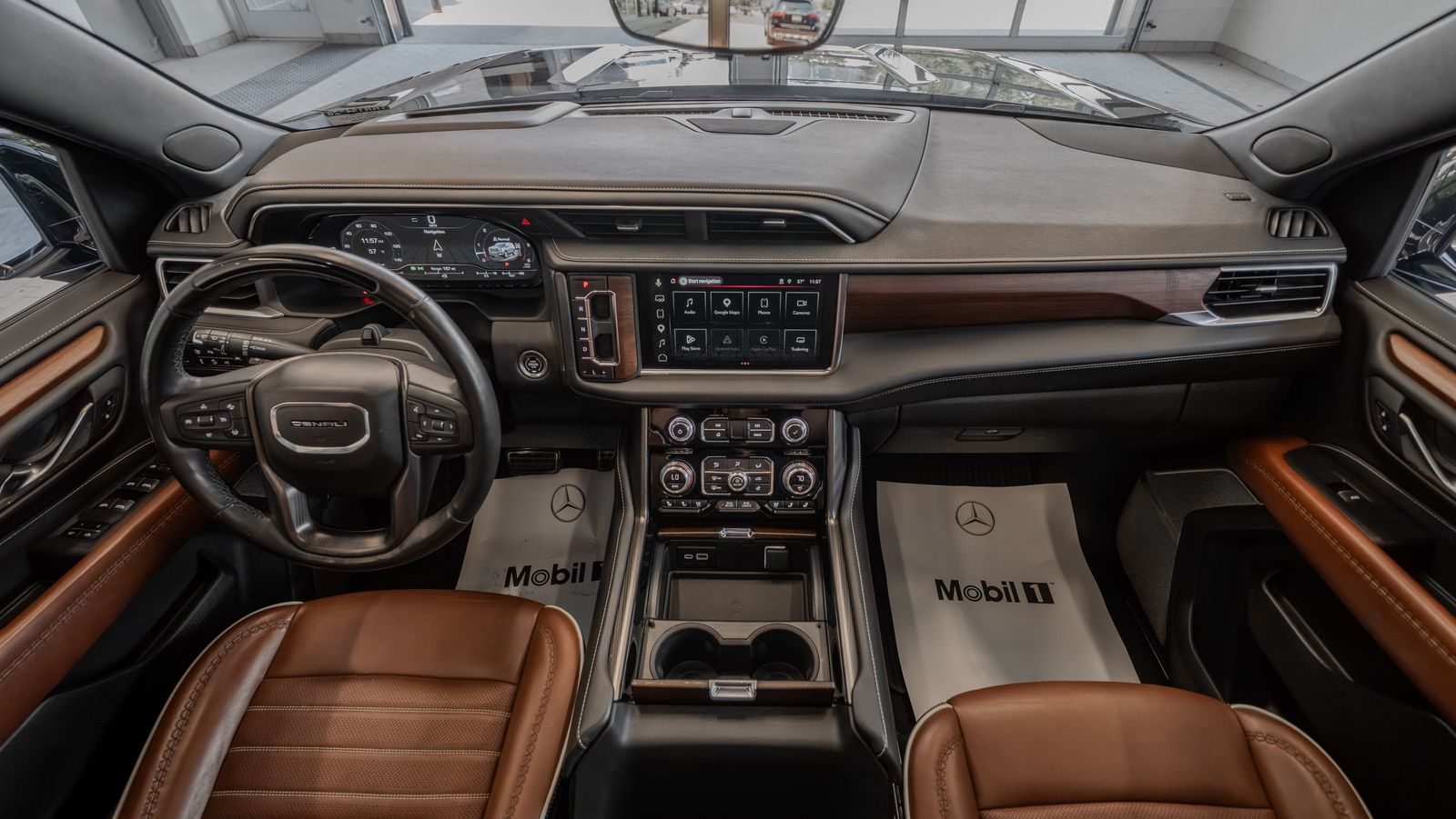 2024 GMC Yukon XL Denali Ultimate — foto completa 8 de 35