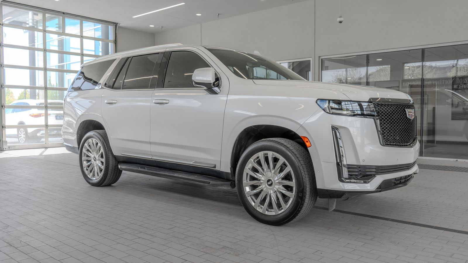 2023 Cadillac Escalade Premium Luxury — full photo 12 of 35