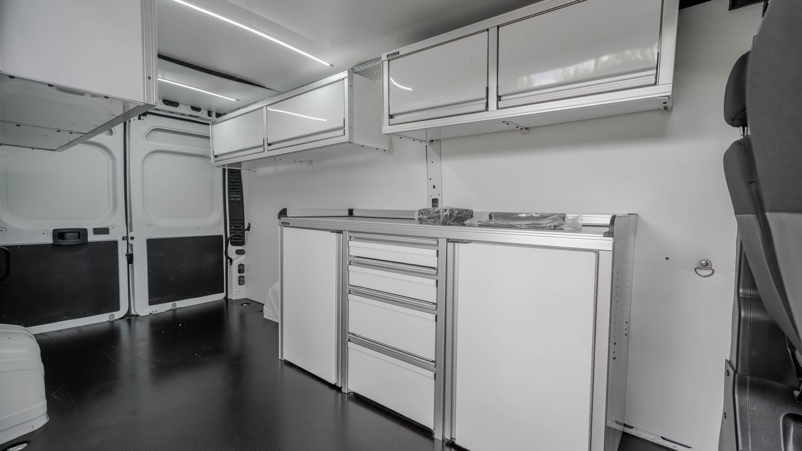 2024 Ram ProMaster 3500 High Roof — full photo 25 of 37