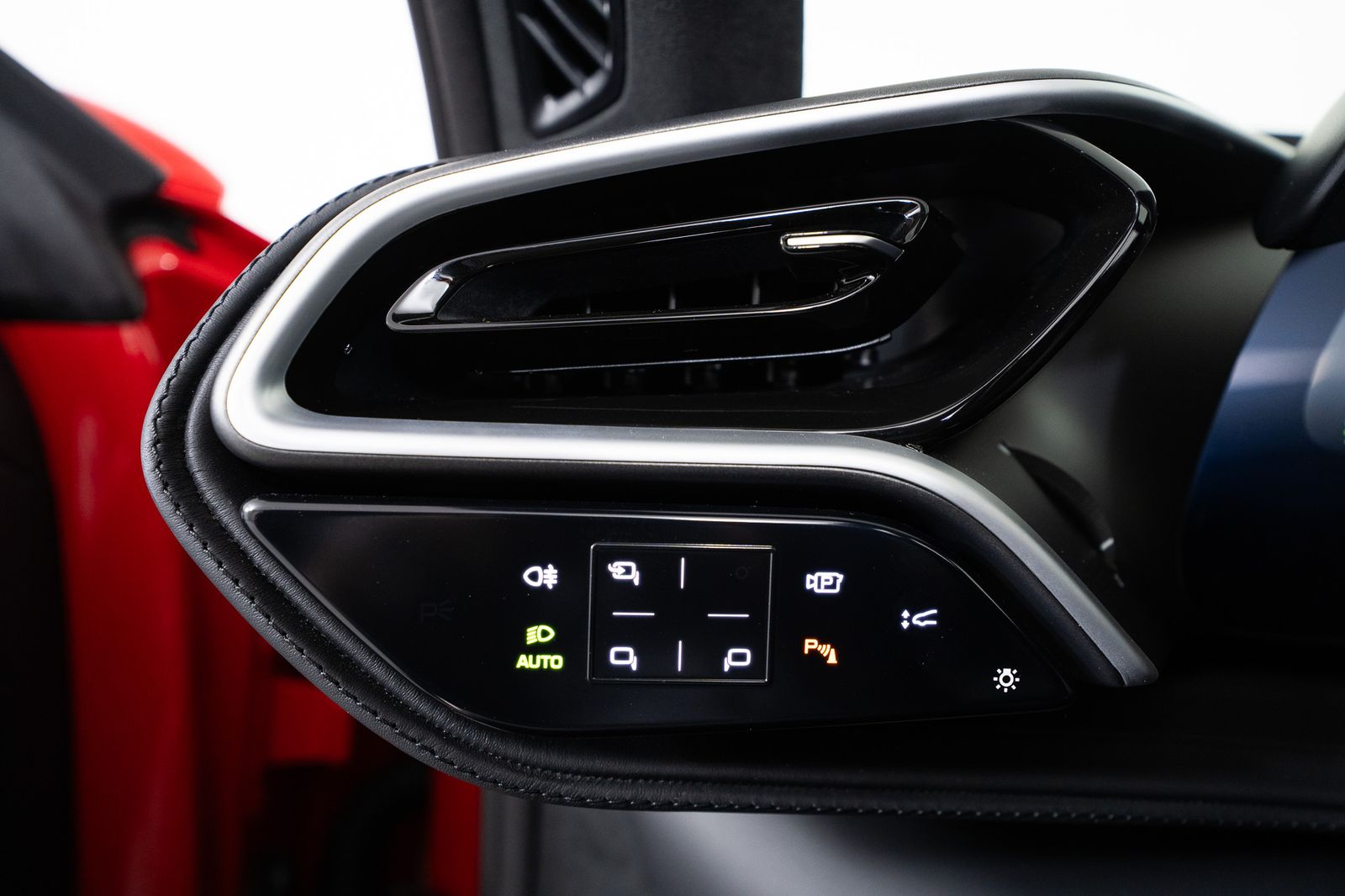 2025 Ferrari 296 GTS — foto completa 23 de 43