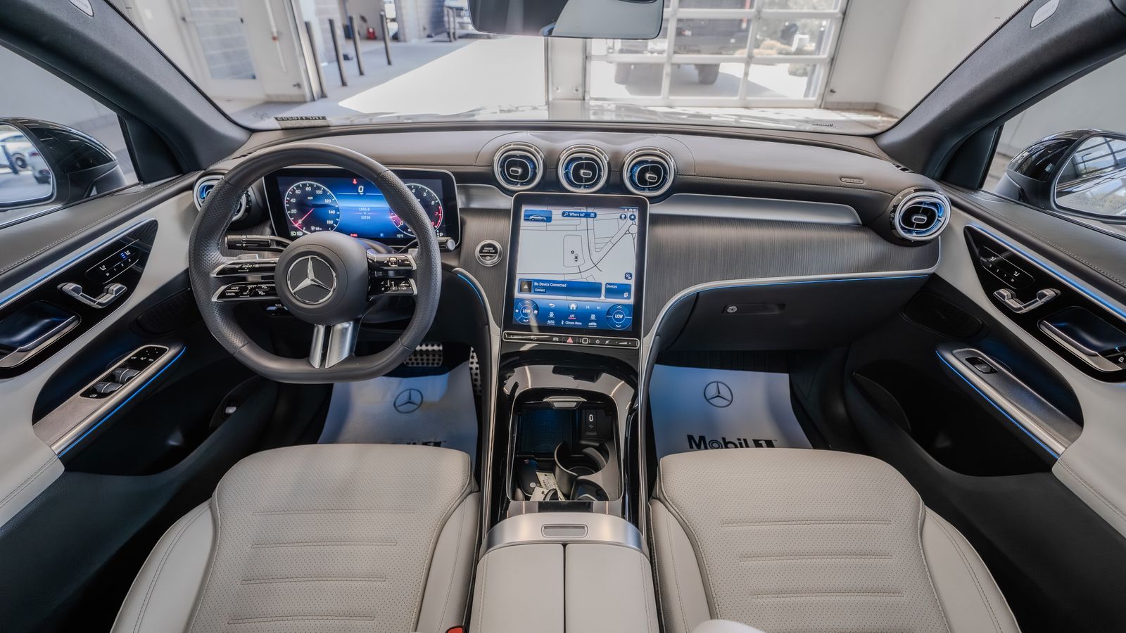 2024 Mercedes-Benz GLC GLC 300 Coupe — foto completa 8 de 35