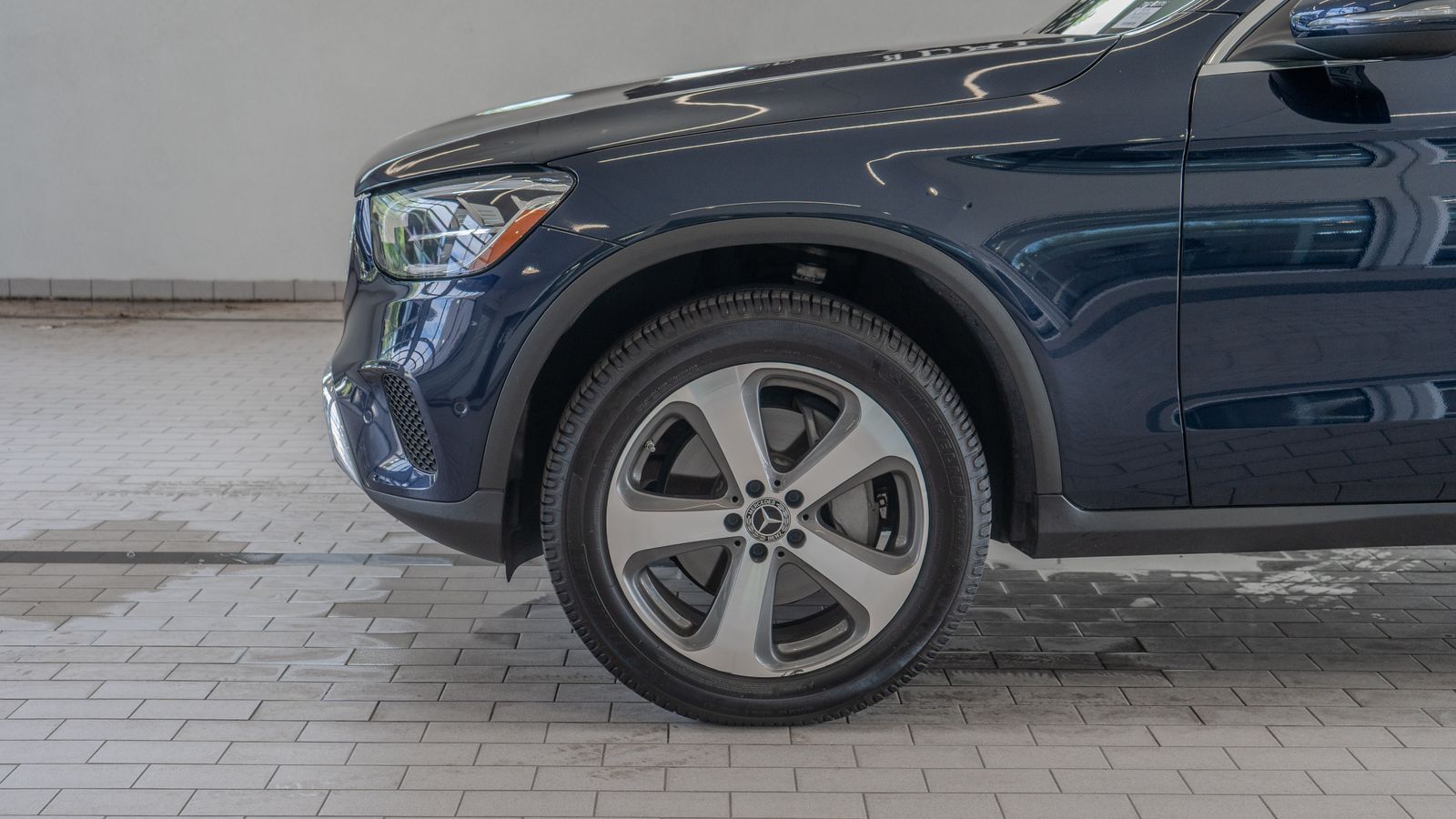 2022 Mercedes-Benz GLC GLC 300 — foto completa 4 de 35