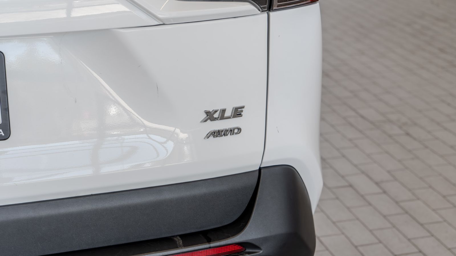 2024 Toyota RAV4 XLE — full photo 24 of 34