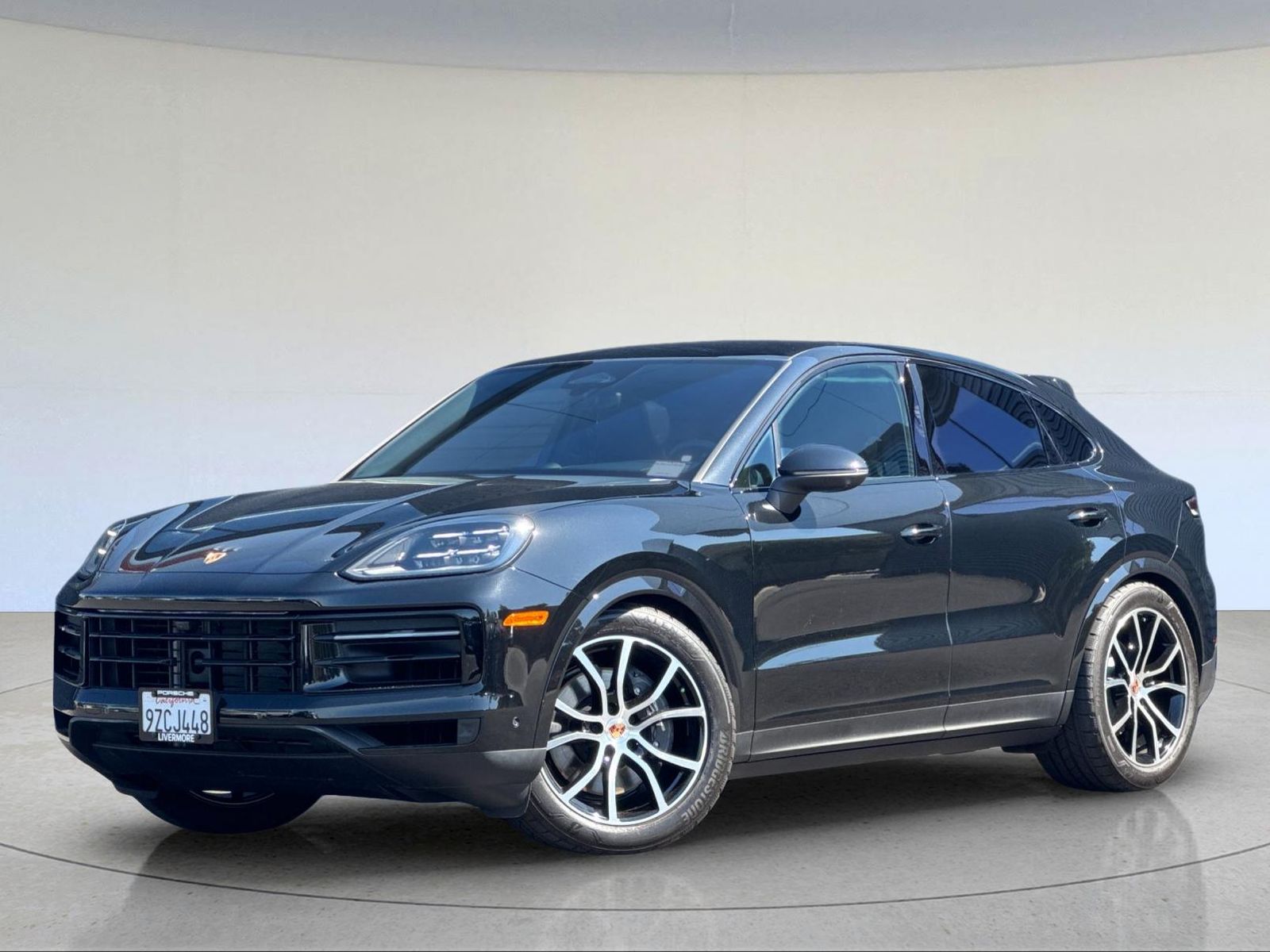 2026 Porsche Cayenne Coupe Base — full photo 1 of 30