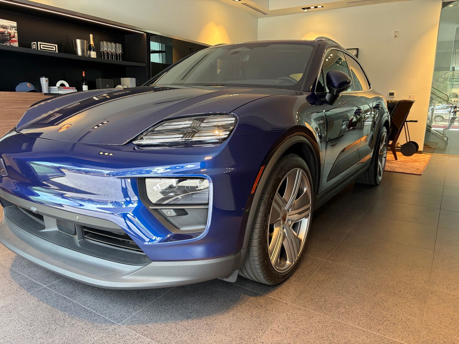2024 Porsche Macan Electric 4 — full photo 2 of 10