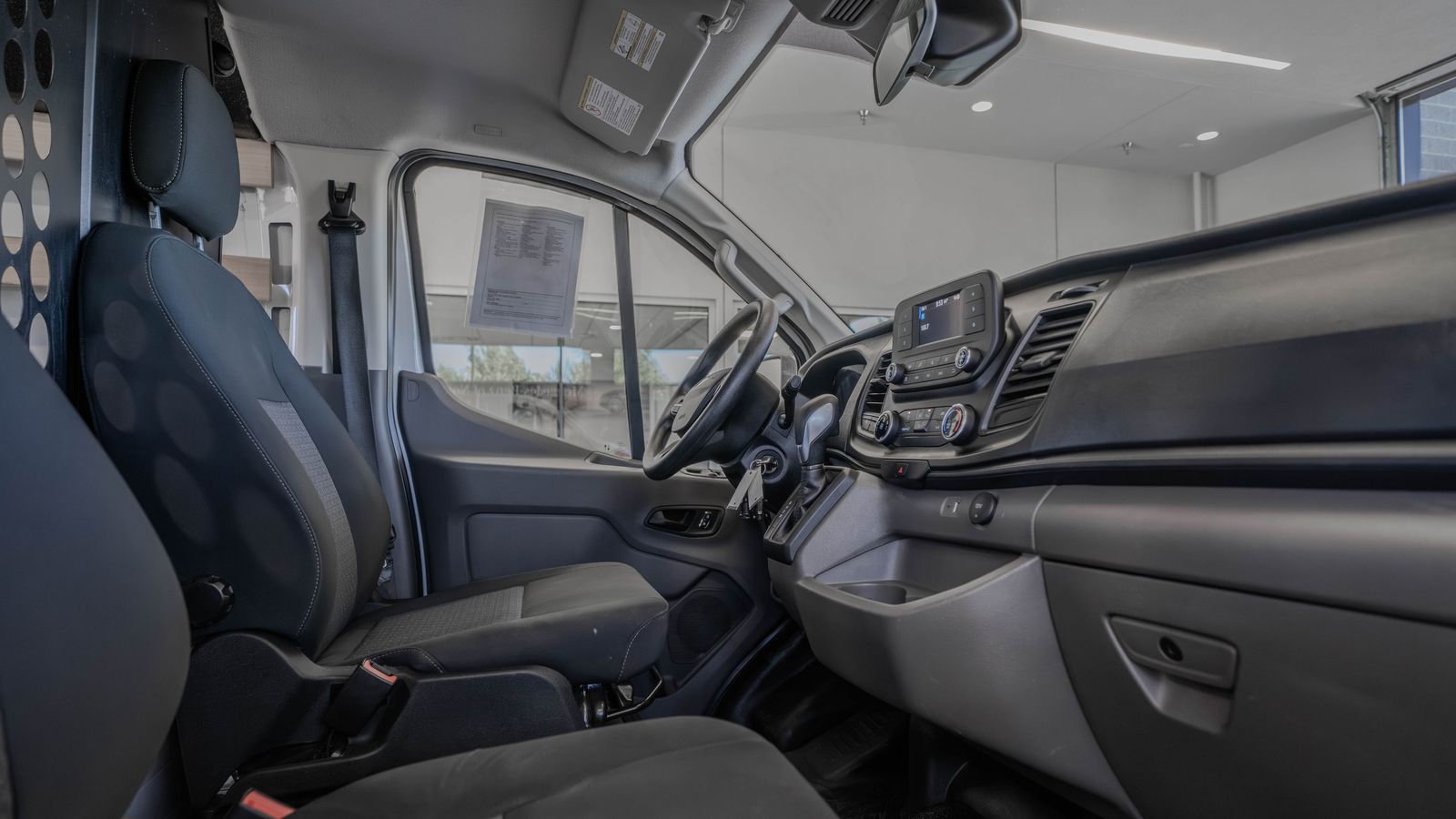 2025 Ford Transit-250 Base — full photo 16 of 31