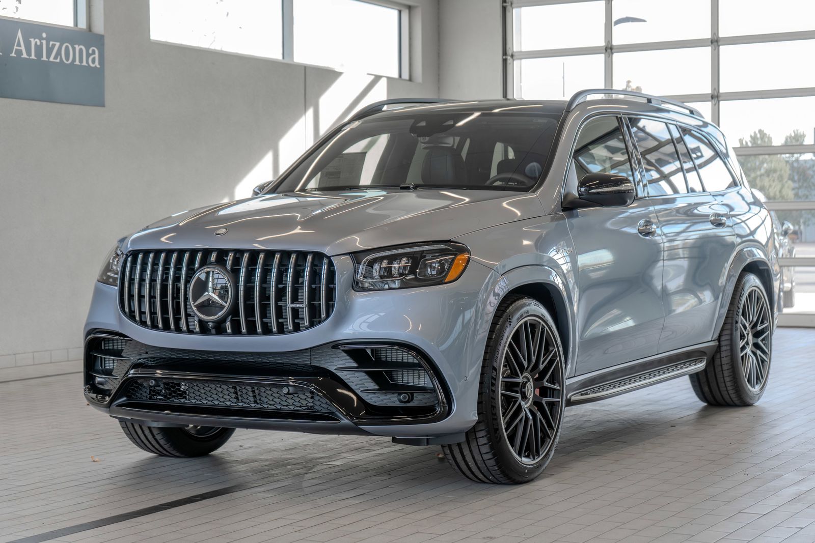 2026 Mercedes-Benz GLS GLS 63 AMG® — foto completa 25 de 36