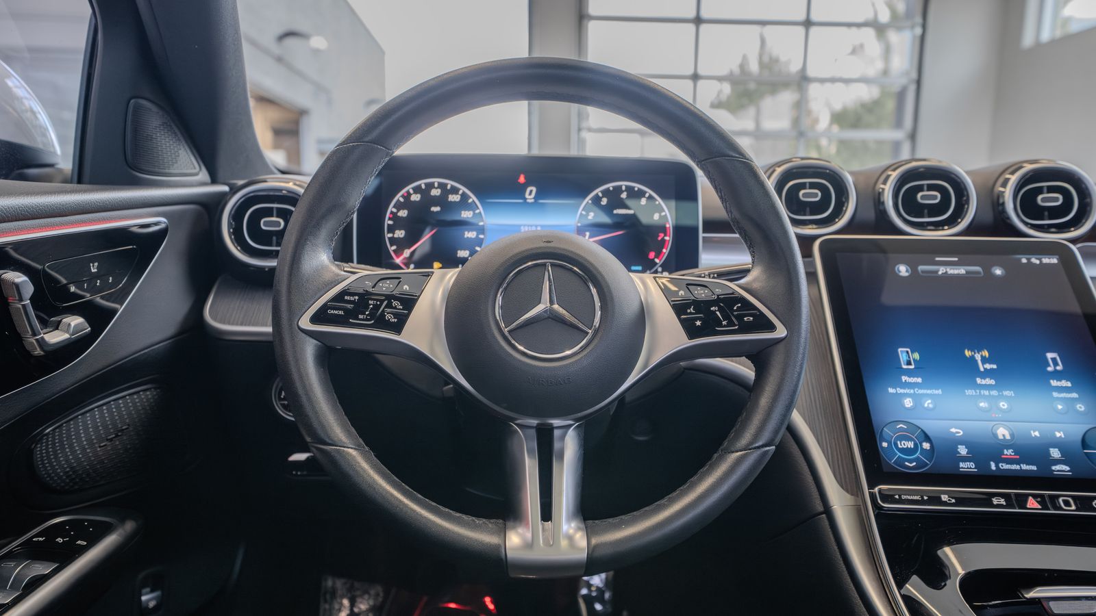 2024 Mercedes-Benz C-Class C 300 — foto completa 9 de 34