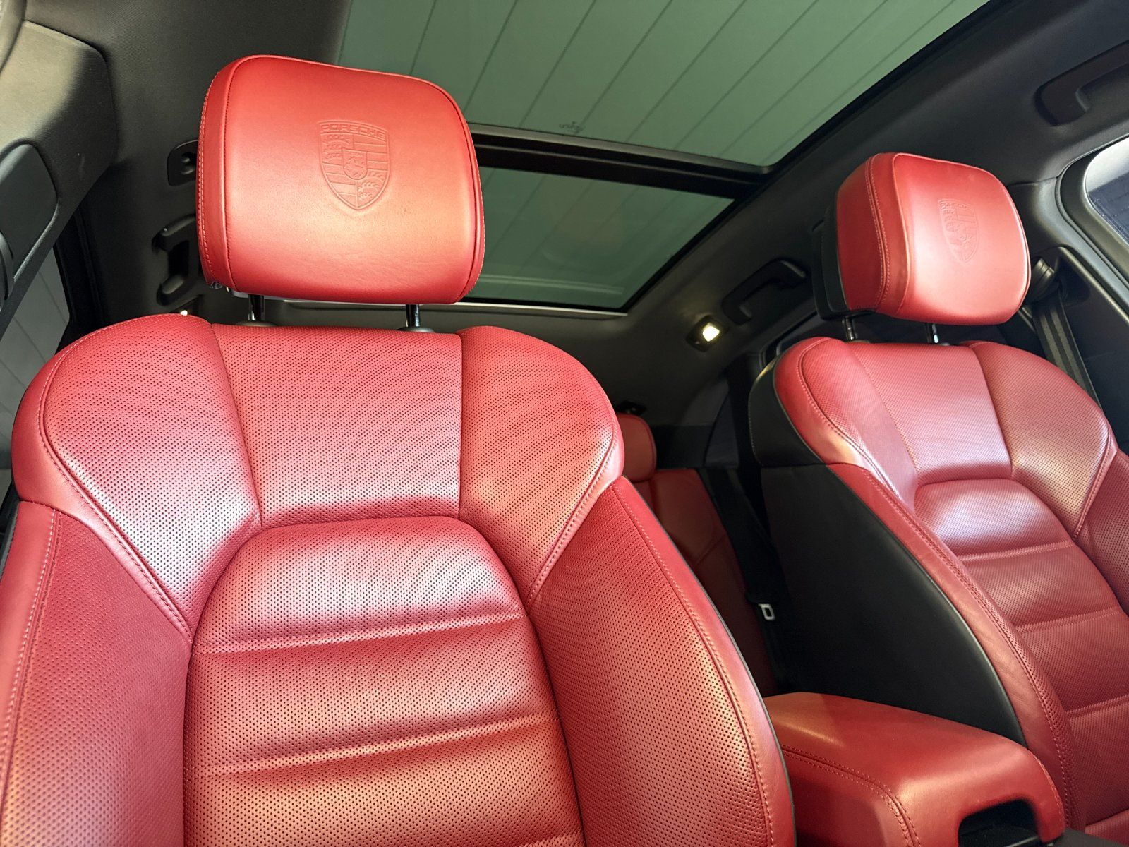 2023 Porsche Macan T — foto completa 17 de 28