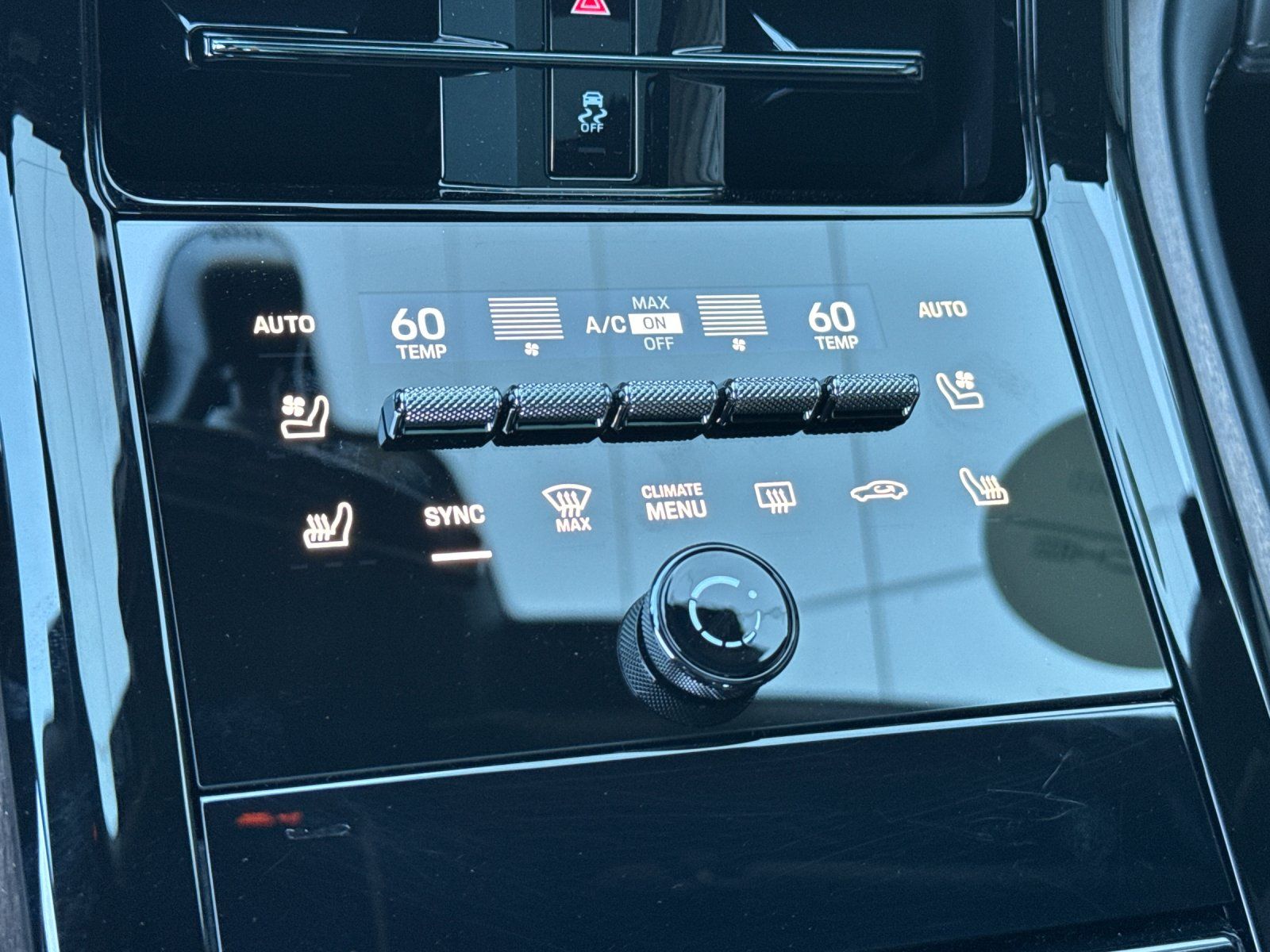 2025 Porsche Panamera 4 — full photo 21 of 29