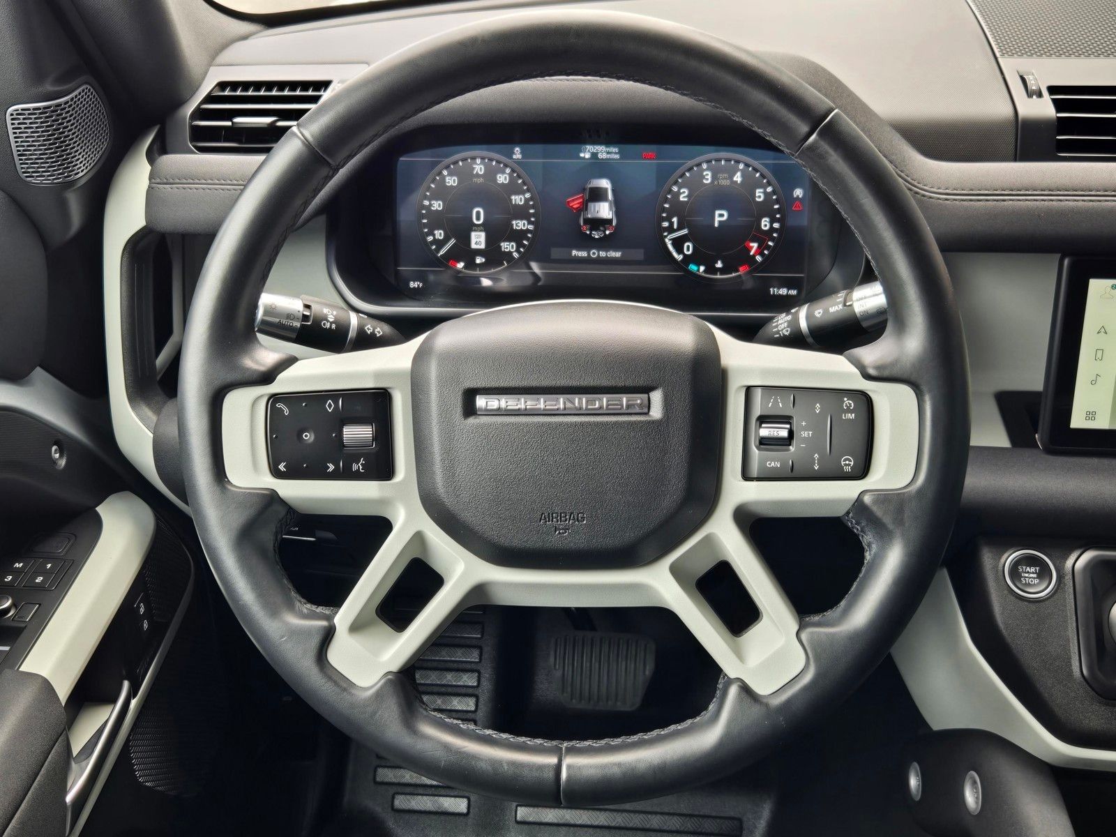 2020 Land Rover Defender 110 SE — full photo 14 of 45