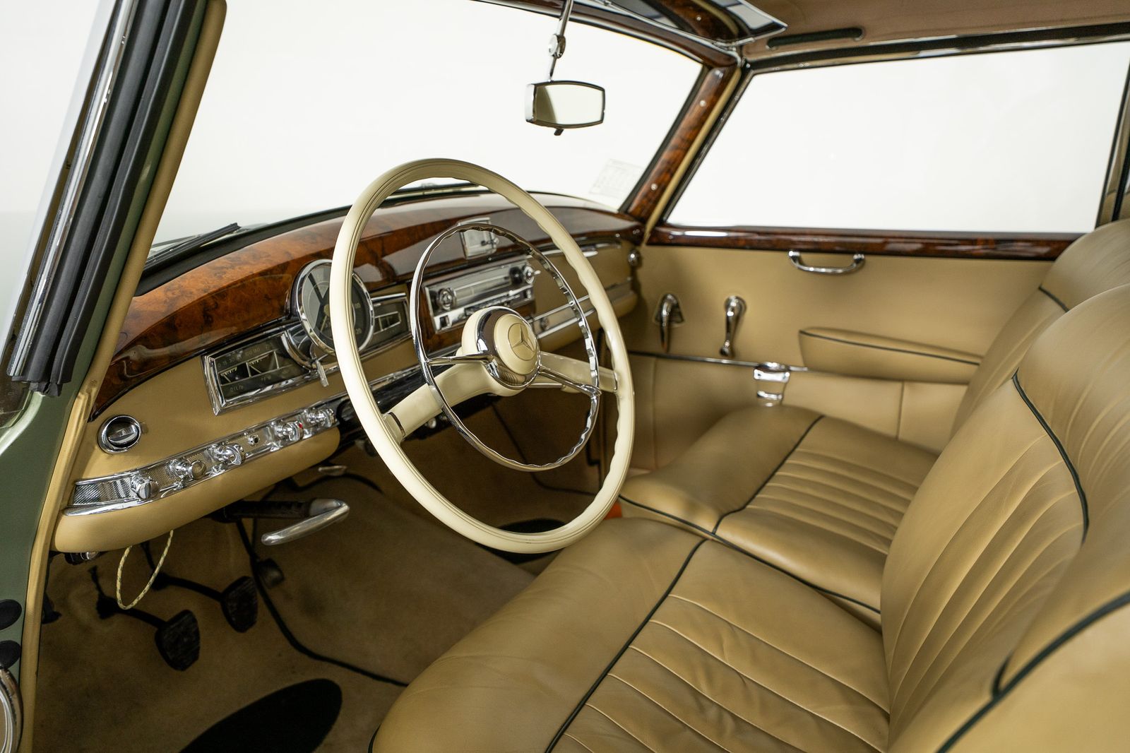 1953 Mercedes-Benz 300-Class — full photo 27 of 100