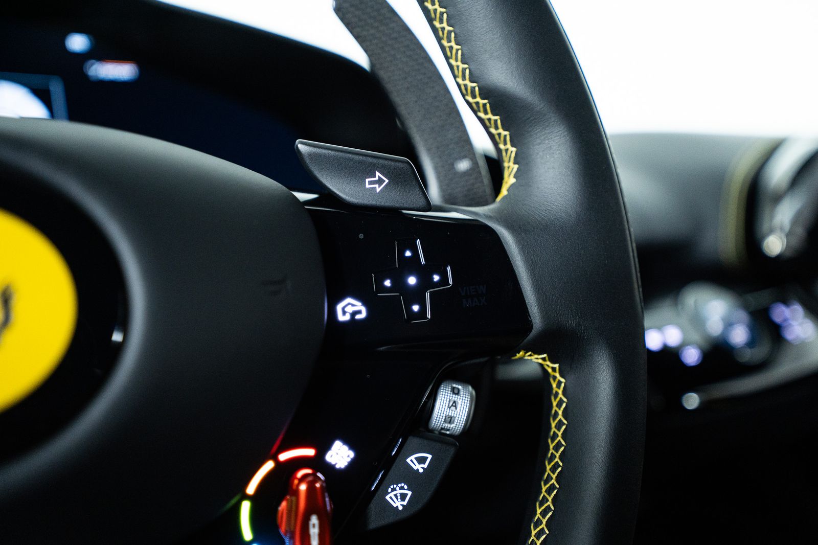 2025 Ferrari Purosangue — full photo 29 of 66