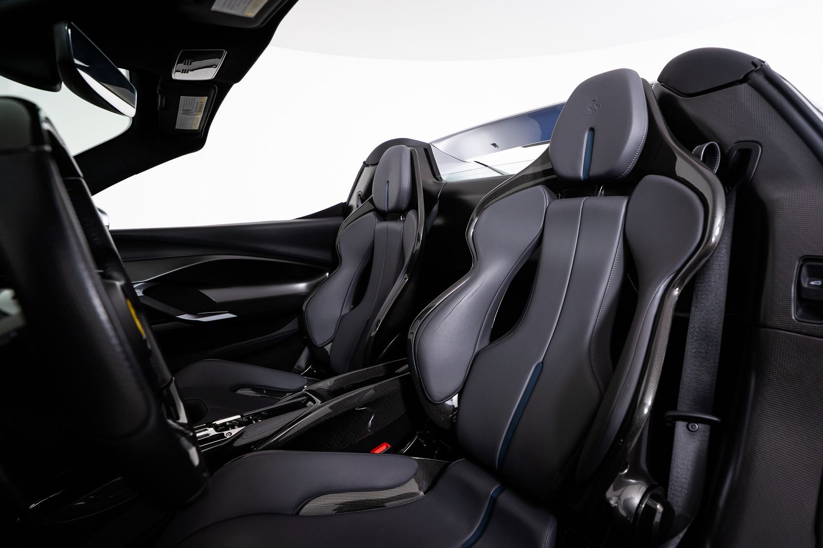 2023 Ferrari 296 GTS — full photo 26 of 51