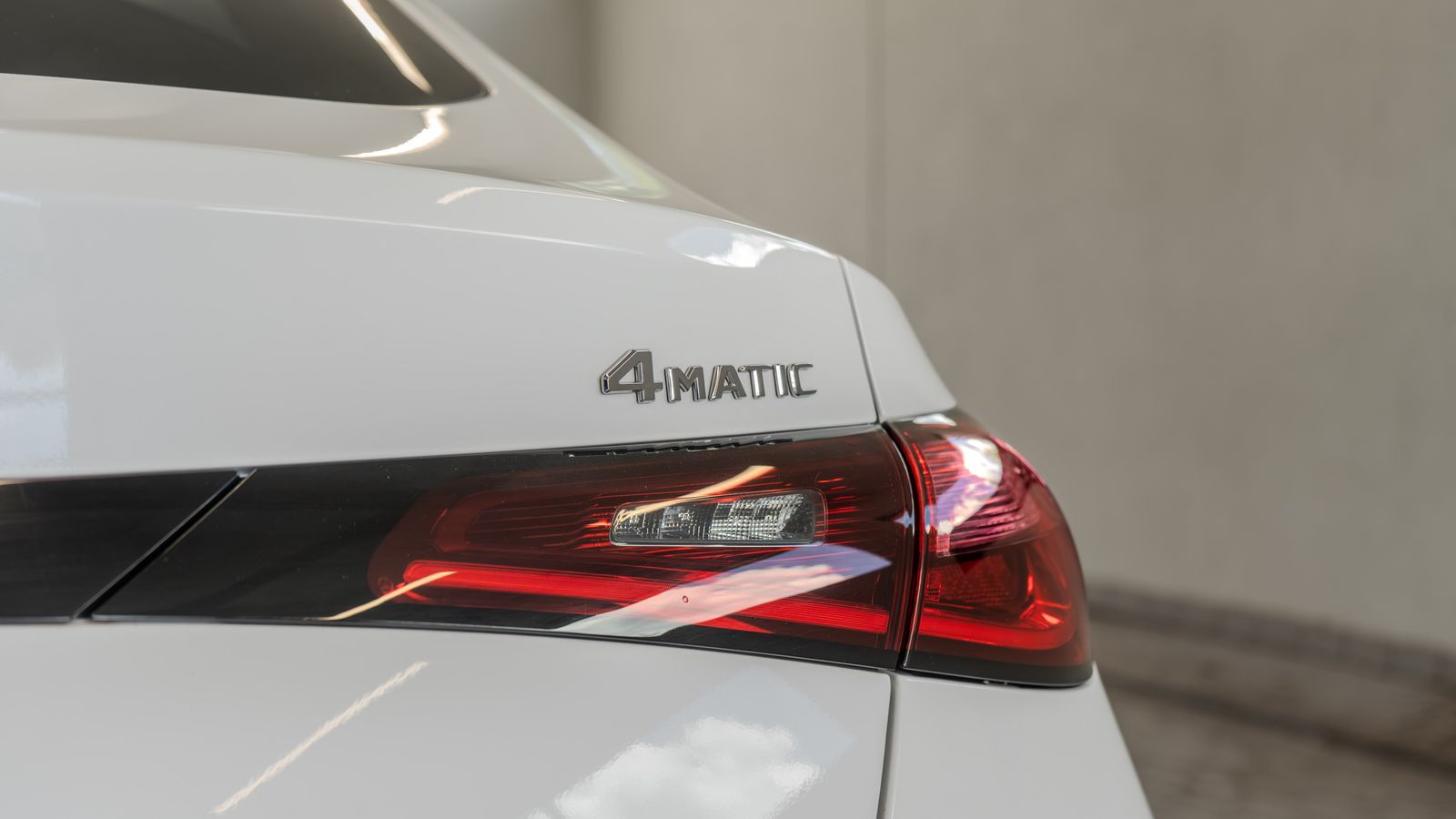 2024 Mercedes-Benz GLC GLC 300 Coupe — foto completa 24 de 35