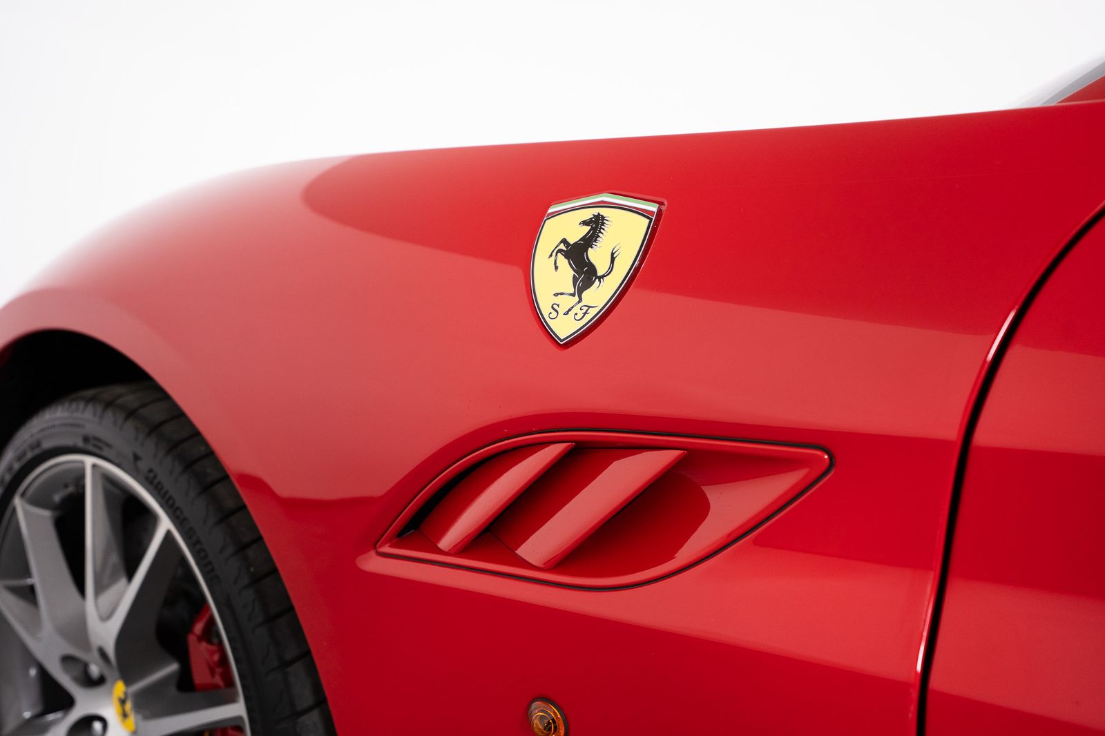 2012 Ferrari California — foto completa 8 de 38