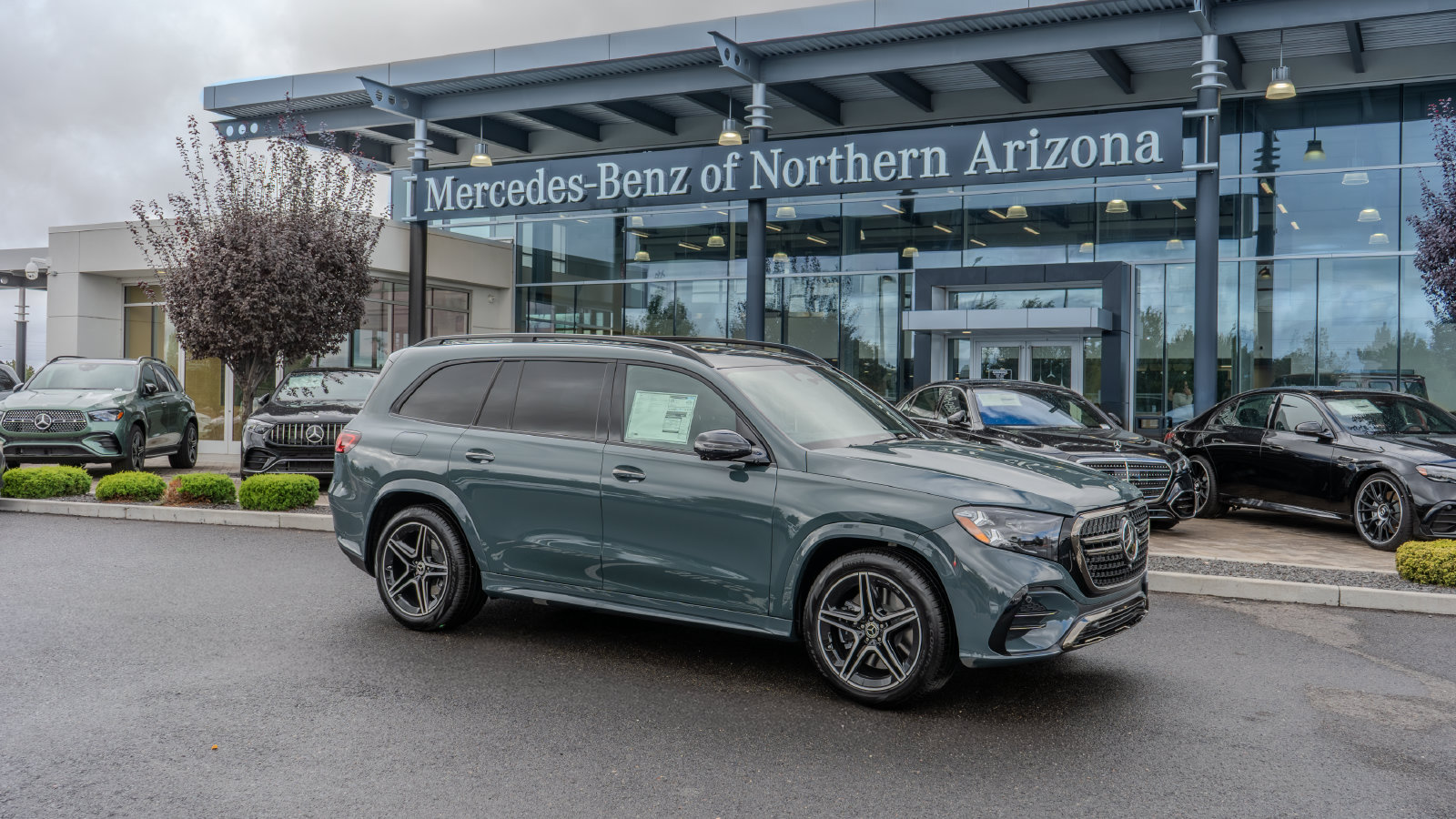 2027 Mercedes-Benz GLS GLS 450 — foto 1 de 38