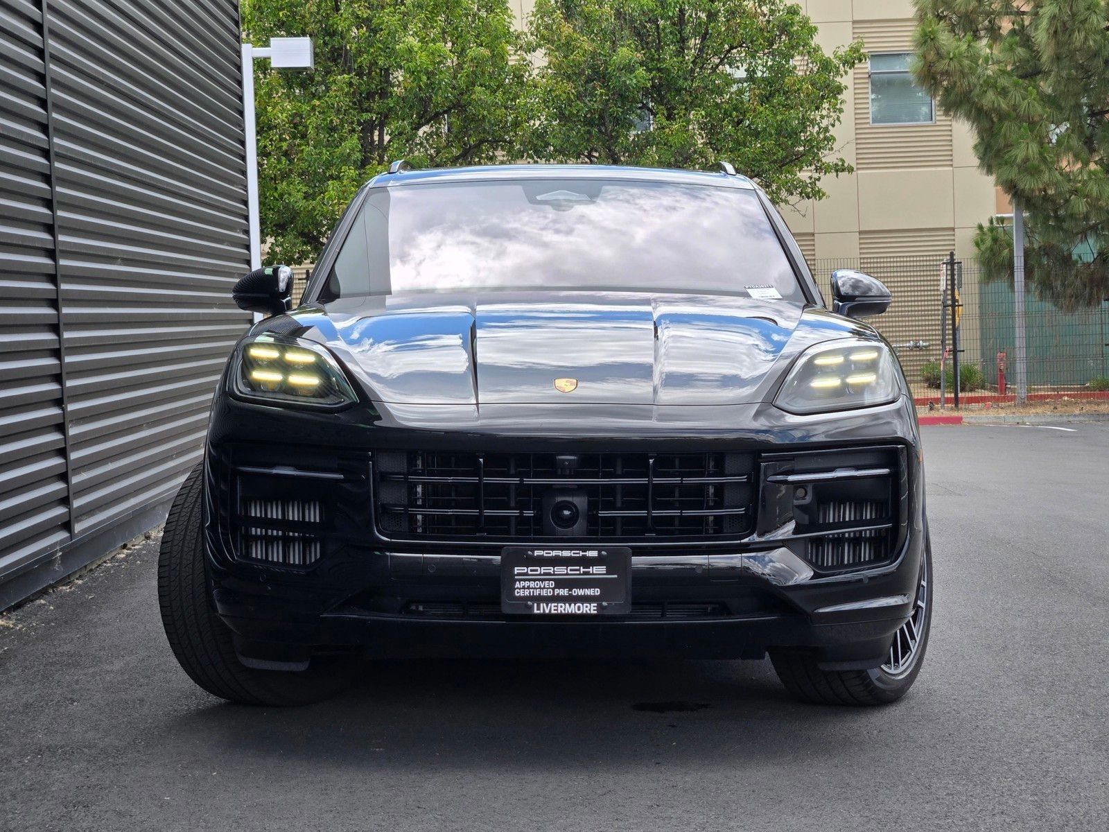 2026 Porsche Cayenne GTS — full photo 10 of 27