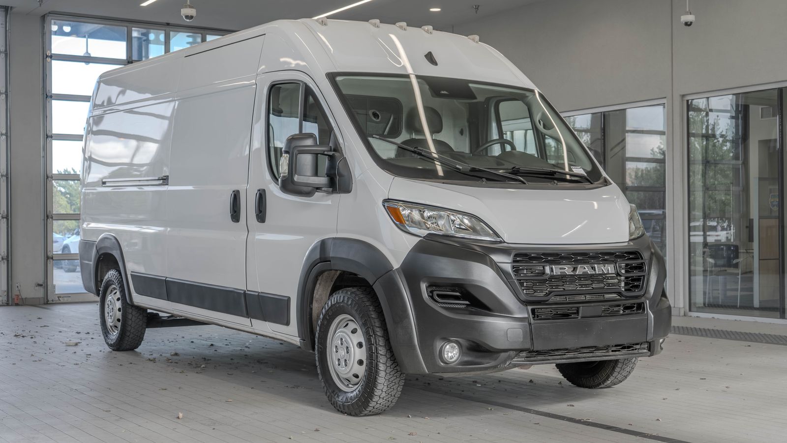 2025 Ram ProMaster 2500 High Roof — full photo 21 of 34
