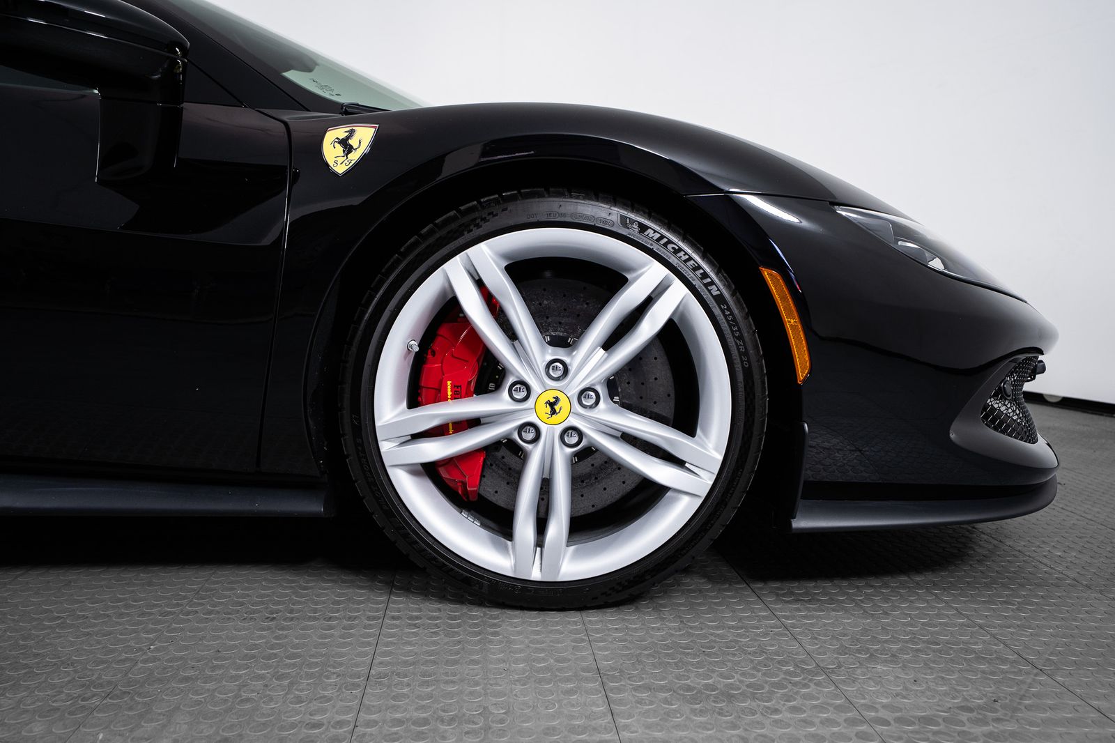 2024 Ferrari 296 GTS — full photo 40 of 45
