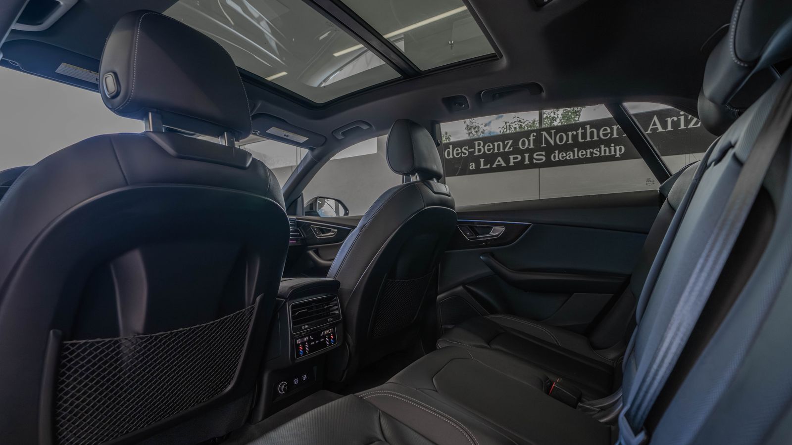 2020 Audi Q8 55 Premium Plus — full photo 25 of 34
