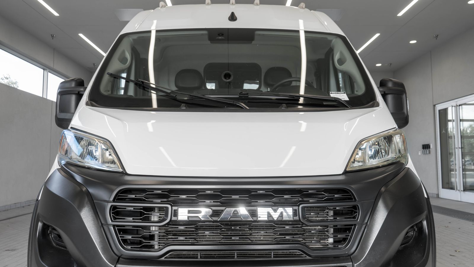 2025 Ram ProMaster 2500 High Roof — full photo 22 of 34