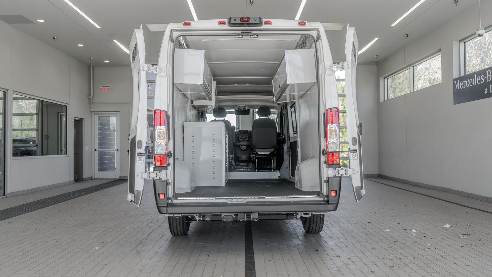 2024 Ram ProMaster 3500 High Roof — full photo 16 of 36