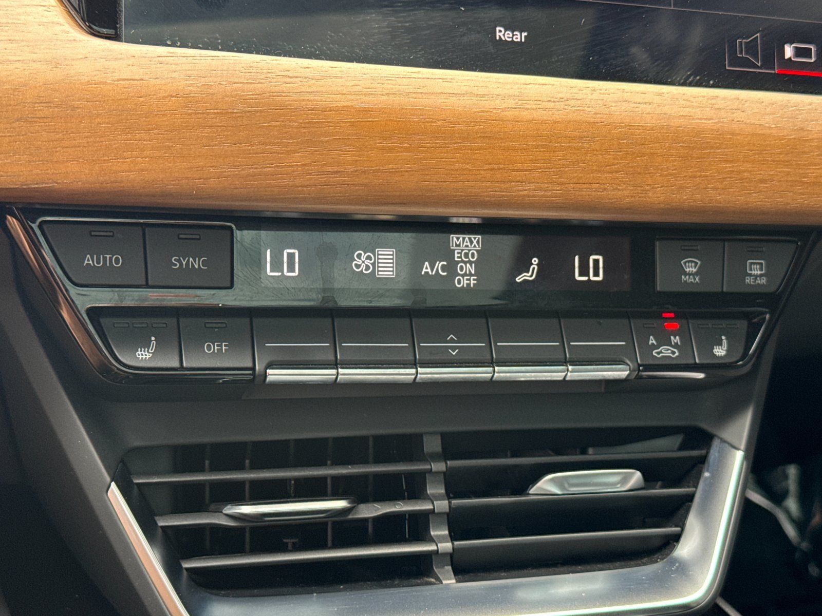 2023 Audi e-tron GT Premium Plus — full photo 19 of 27