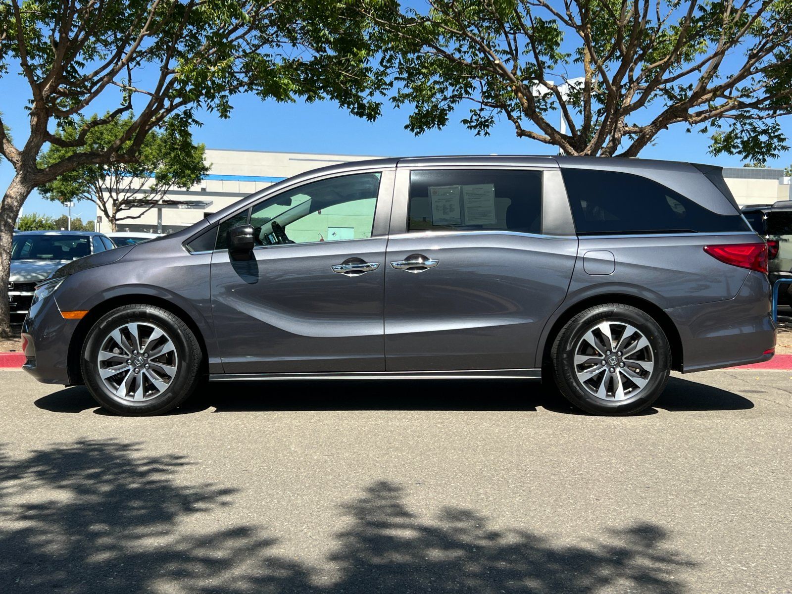 2023 Honda Odyssey EX-L — full photo 3 of 29