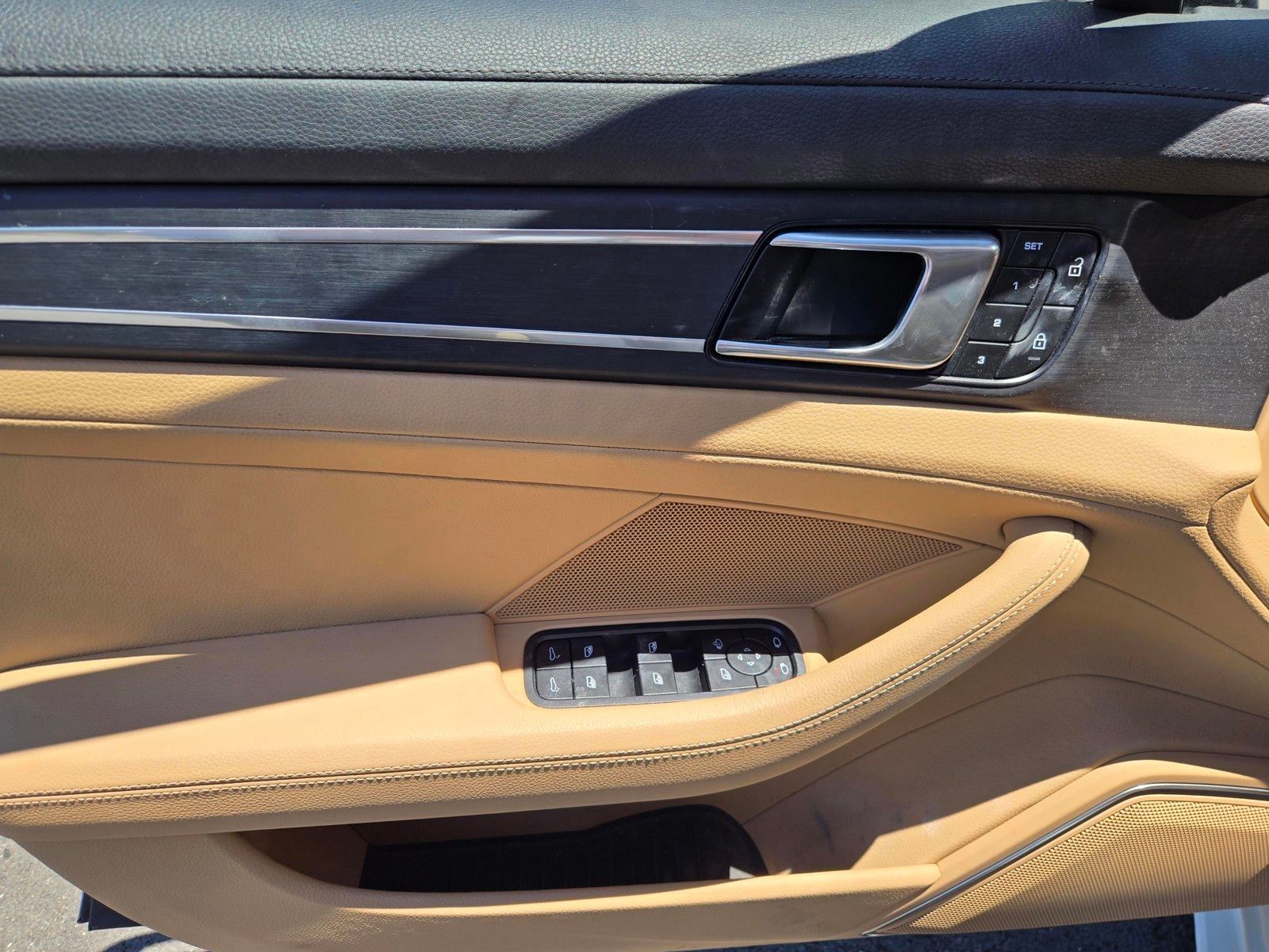 2023 Porsche Panamera 4 Platinum Edition — foto completa 20 de 27