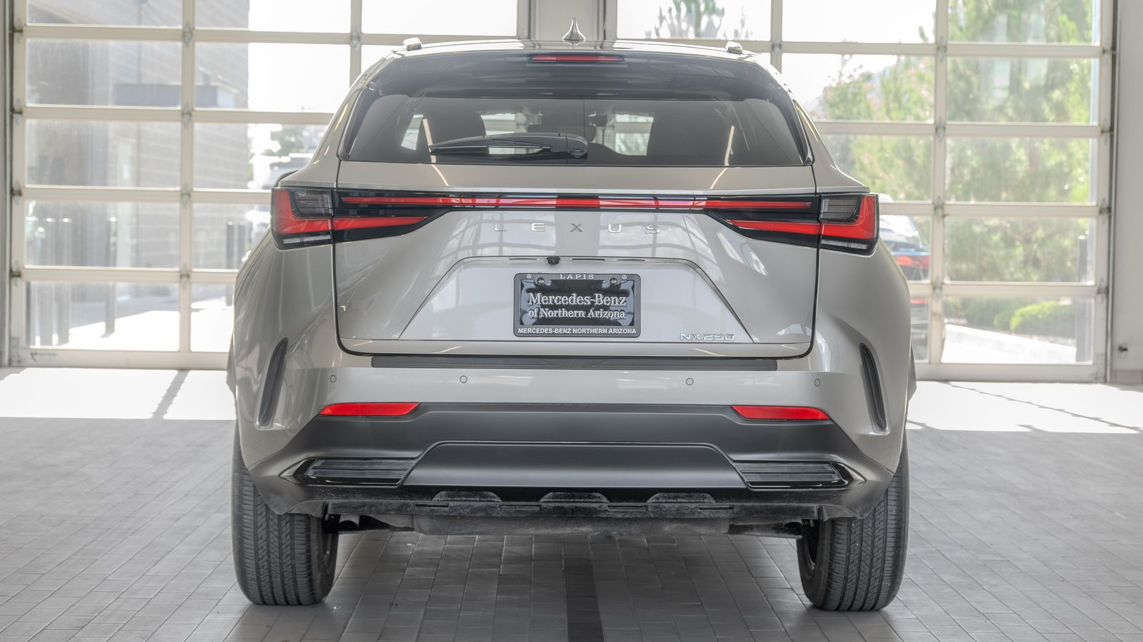 2025 Lexus NX 250 Premium — full photo 13 of 33