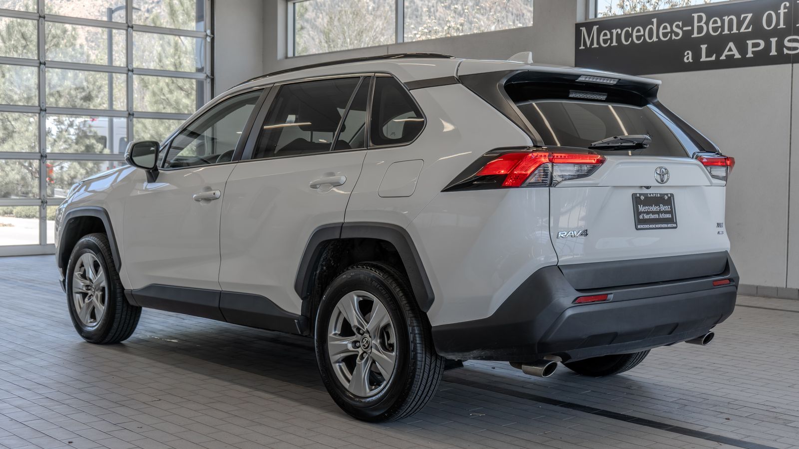 2024 Toyota RAV4 XLE — full photo 13 of 34