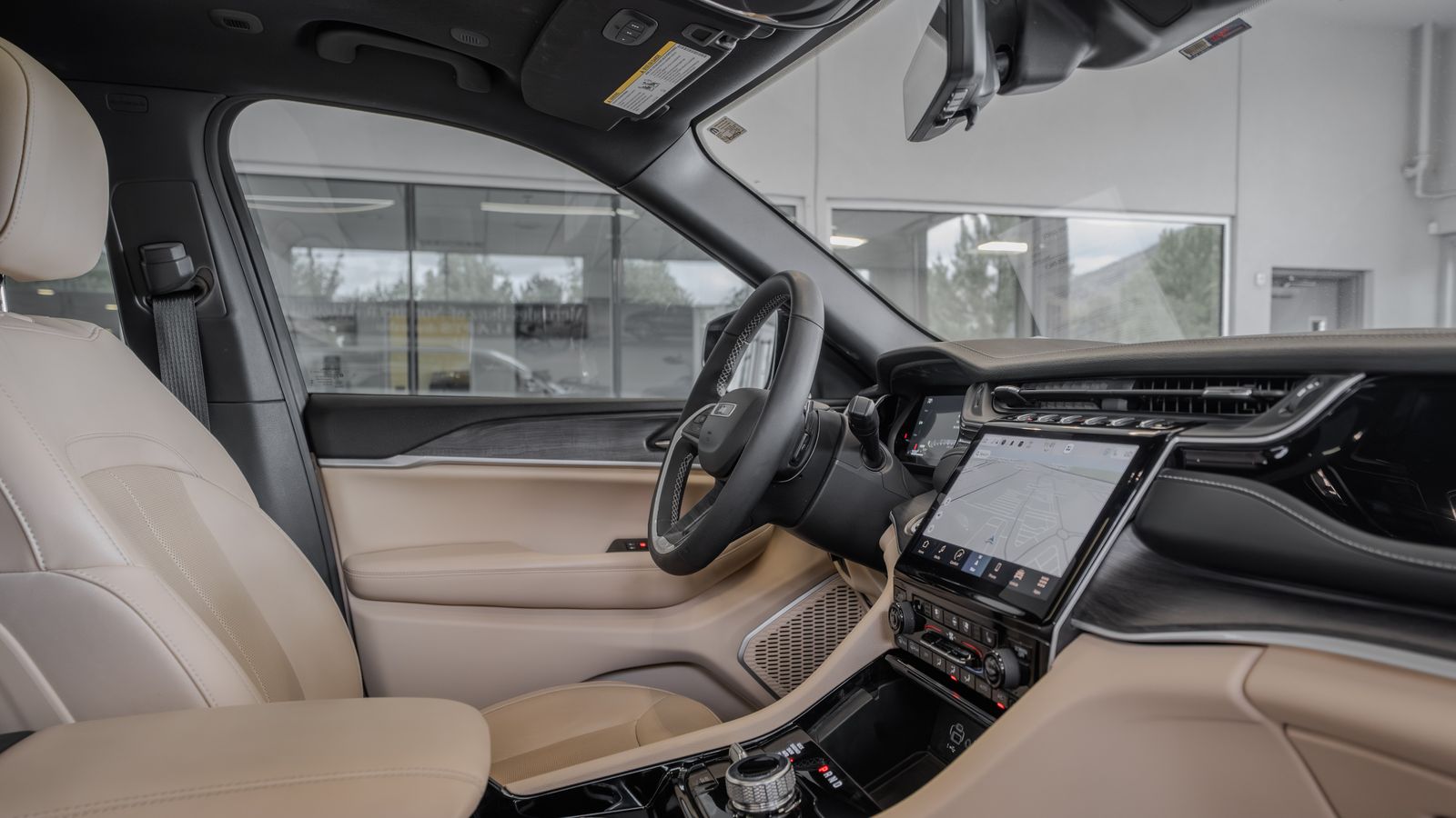 2023 Jeep Grand Cherokee 4xe — foto completa 18 de 34