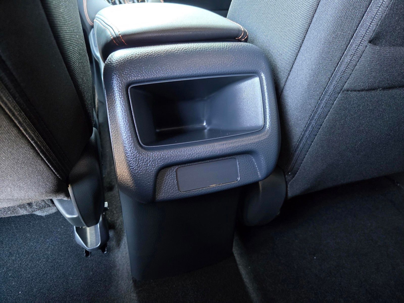 2026 Honda HR-V Sport — full photo 12 of 28