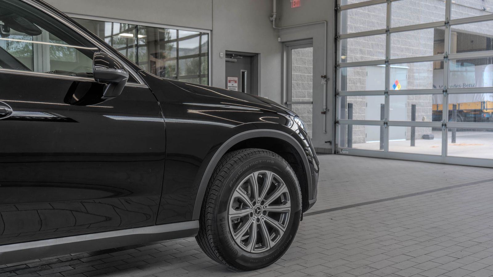 2026 Mercedes-Benz GLC GLC 300 — full photo 30 of 35
