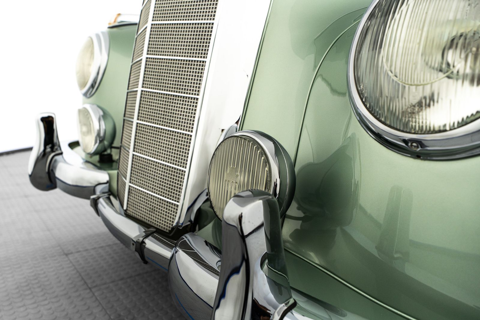 1953 Mercedes-Benz 300-Class — full photo 17 of 100