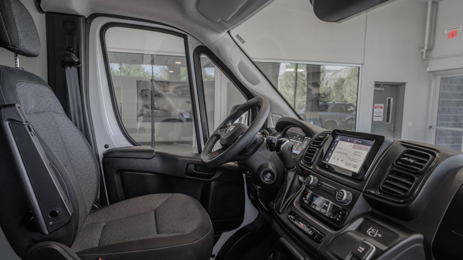2024 Ram ProMaster 3500 High Roof — full photo 18 of 36
