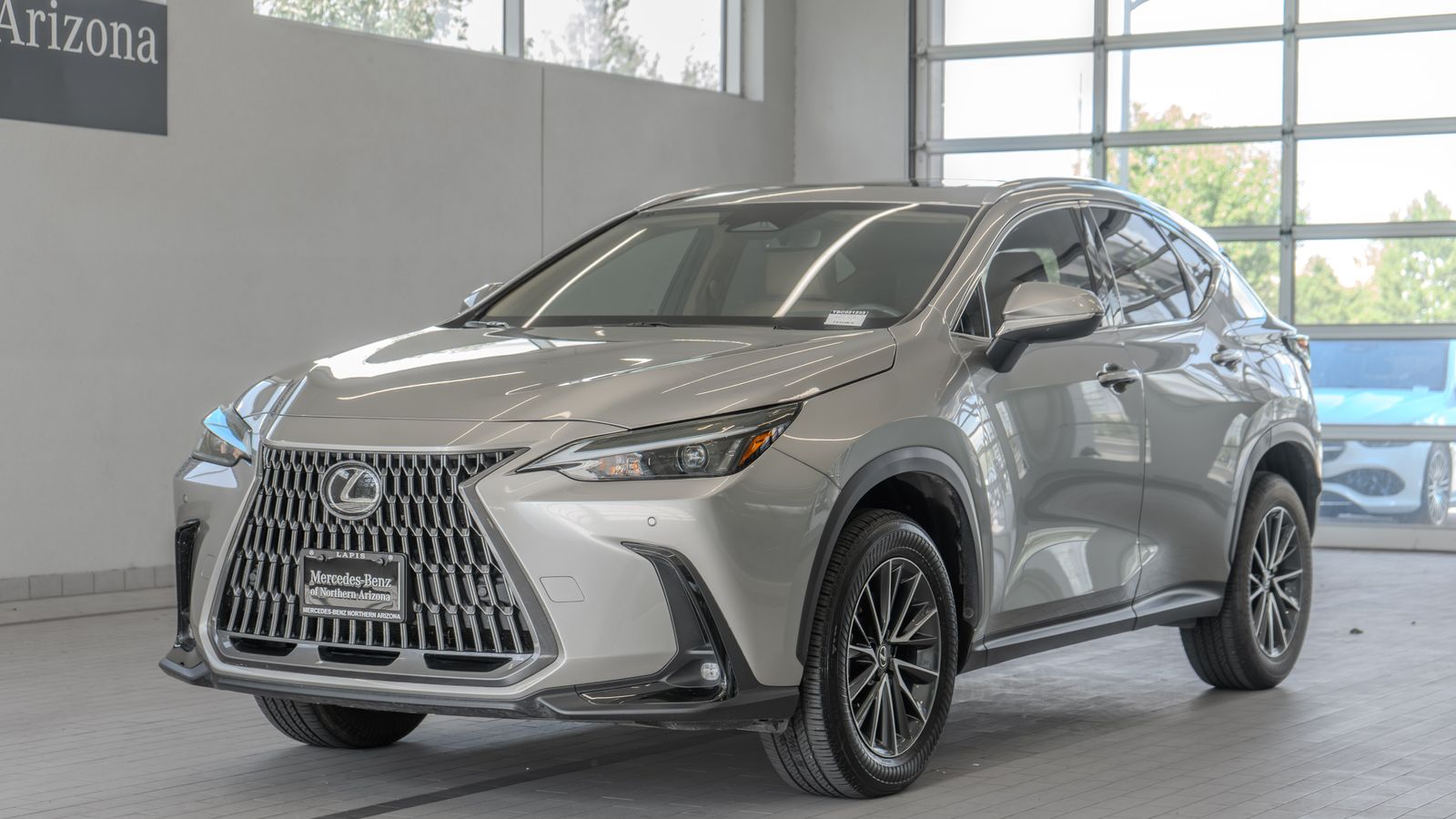 2025 Lexus NX 250 Premium — full photo 23 of 33