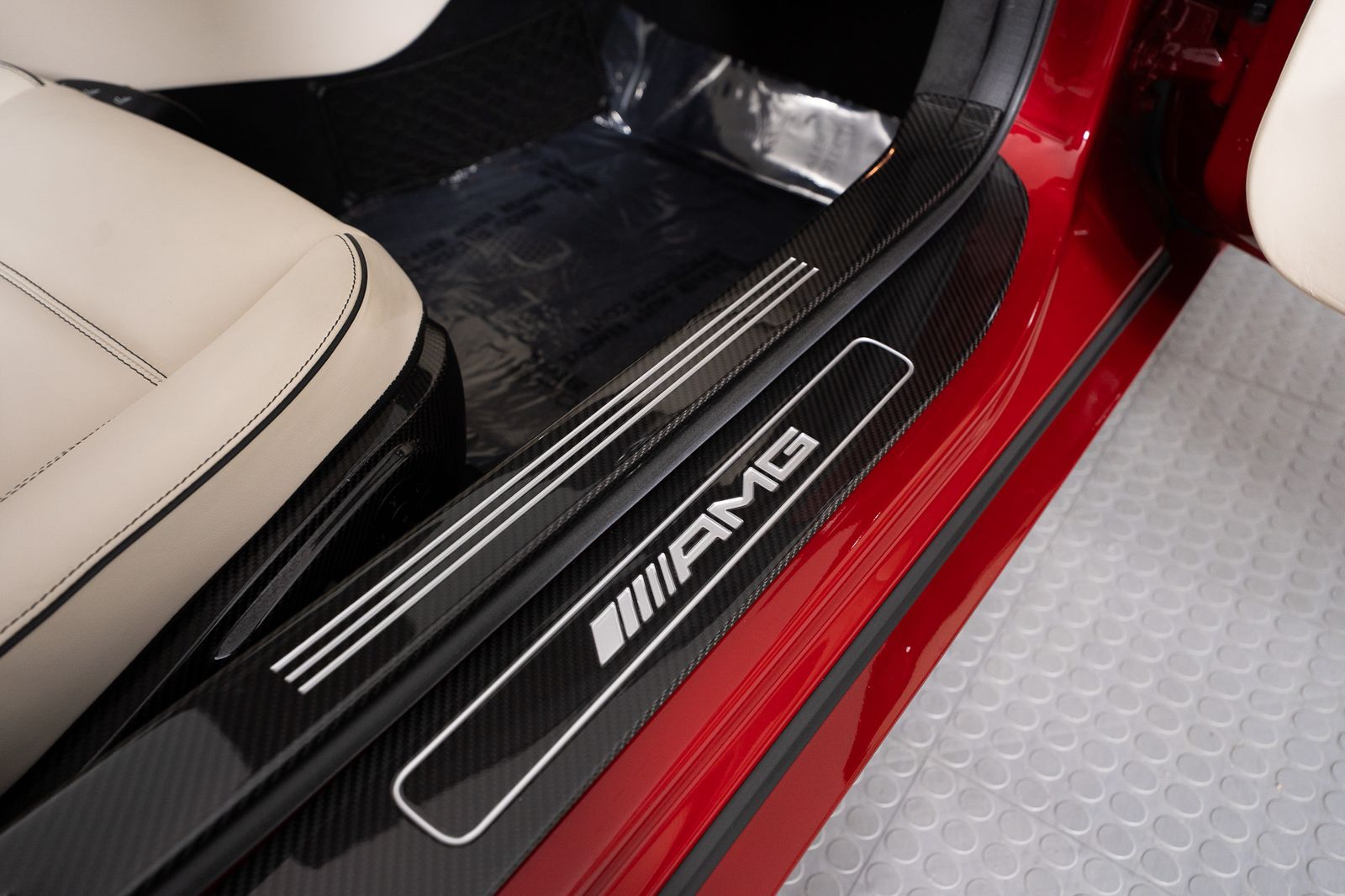 2012 Mercedes-Benz SLS AMG® — full photo 28 of 57