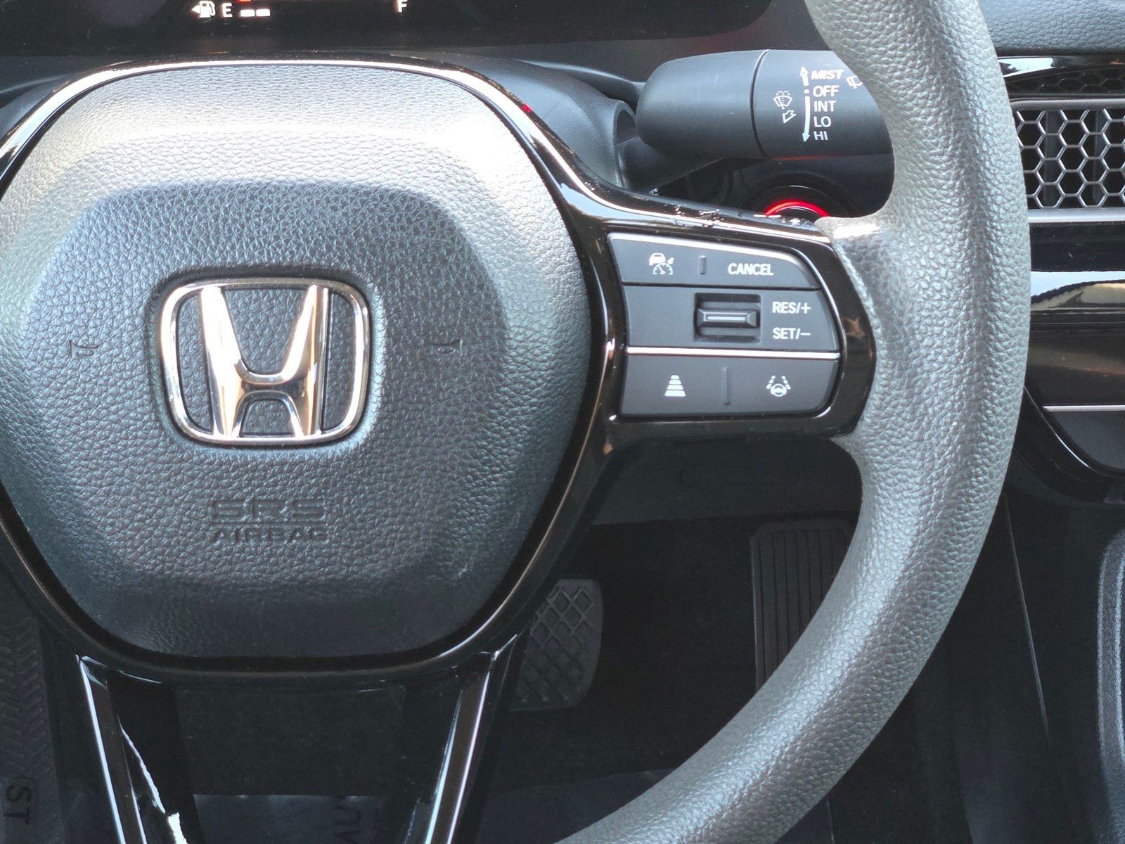 2023 Honda Civic LX — foto completa 16 de 28