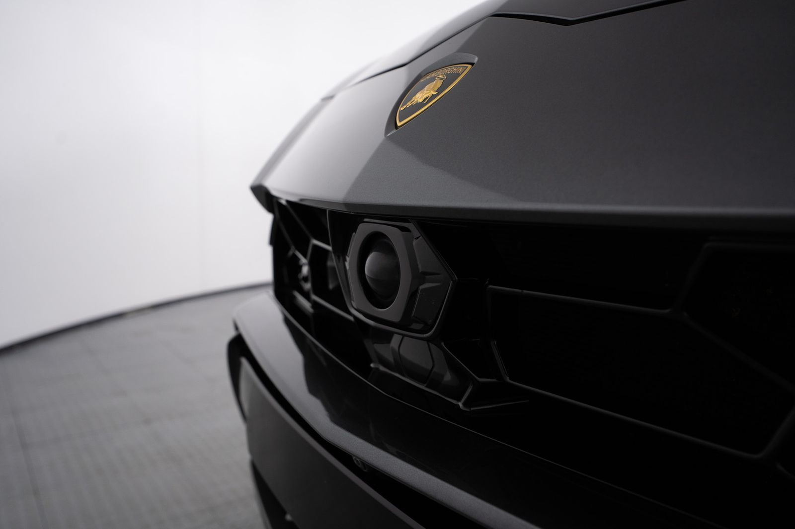 2020 Lamborghini Urus Base — full photo 13 of 53