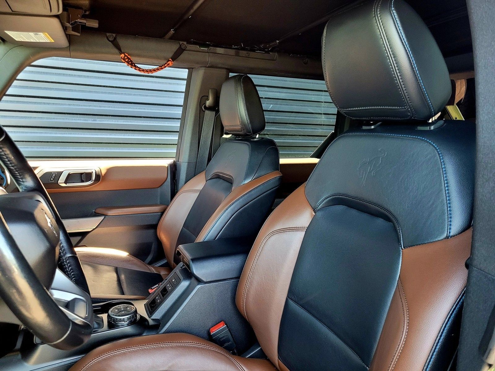 2022 Ford Bronco Outer Banks — foto completa 5 de 45