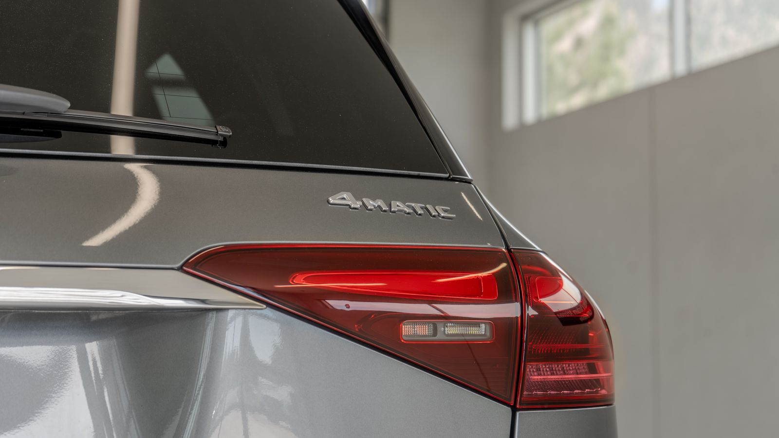 2025 Mercedes-Benz GLE GLE 450e — full photo 24 of 35