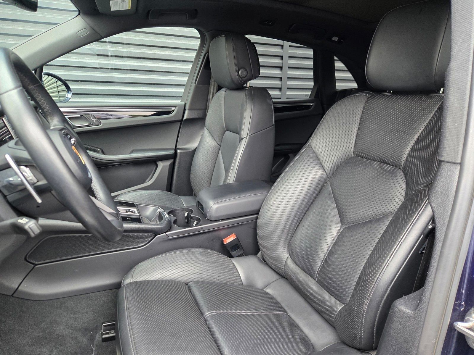 2022 Porsche Macan S — foto completa 19 de 45