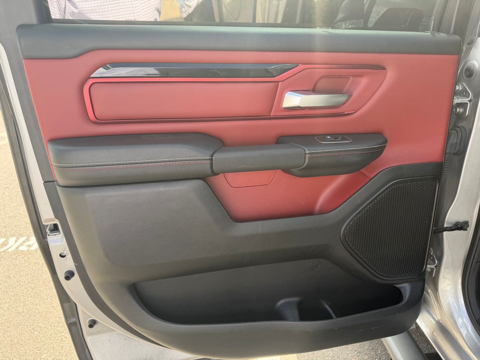 2020 Ram 1500 Rebel — foto completa 6 de 10