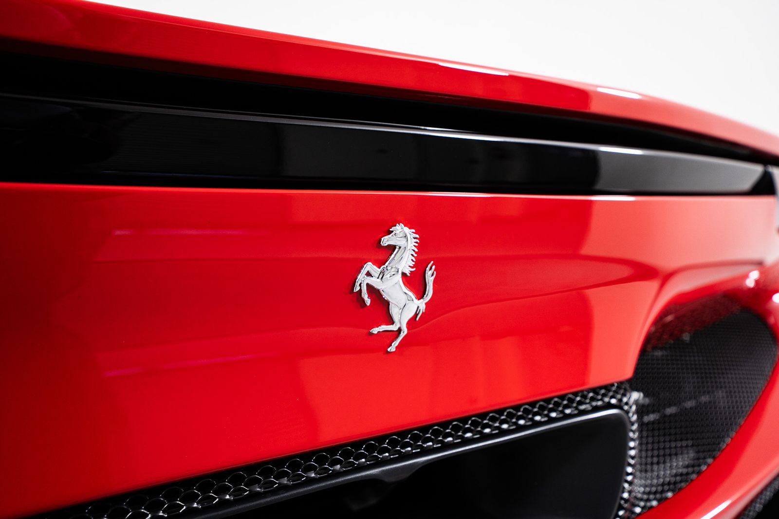 2025 Ferrari 296 GTS — full photo 22 of 43