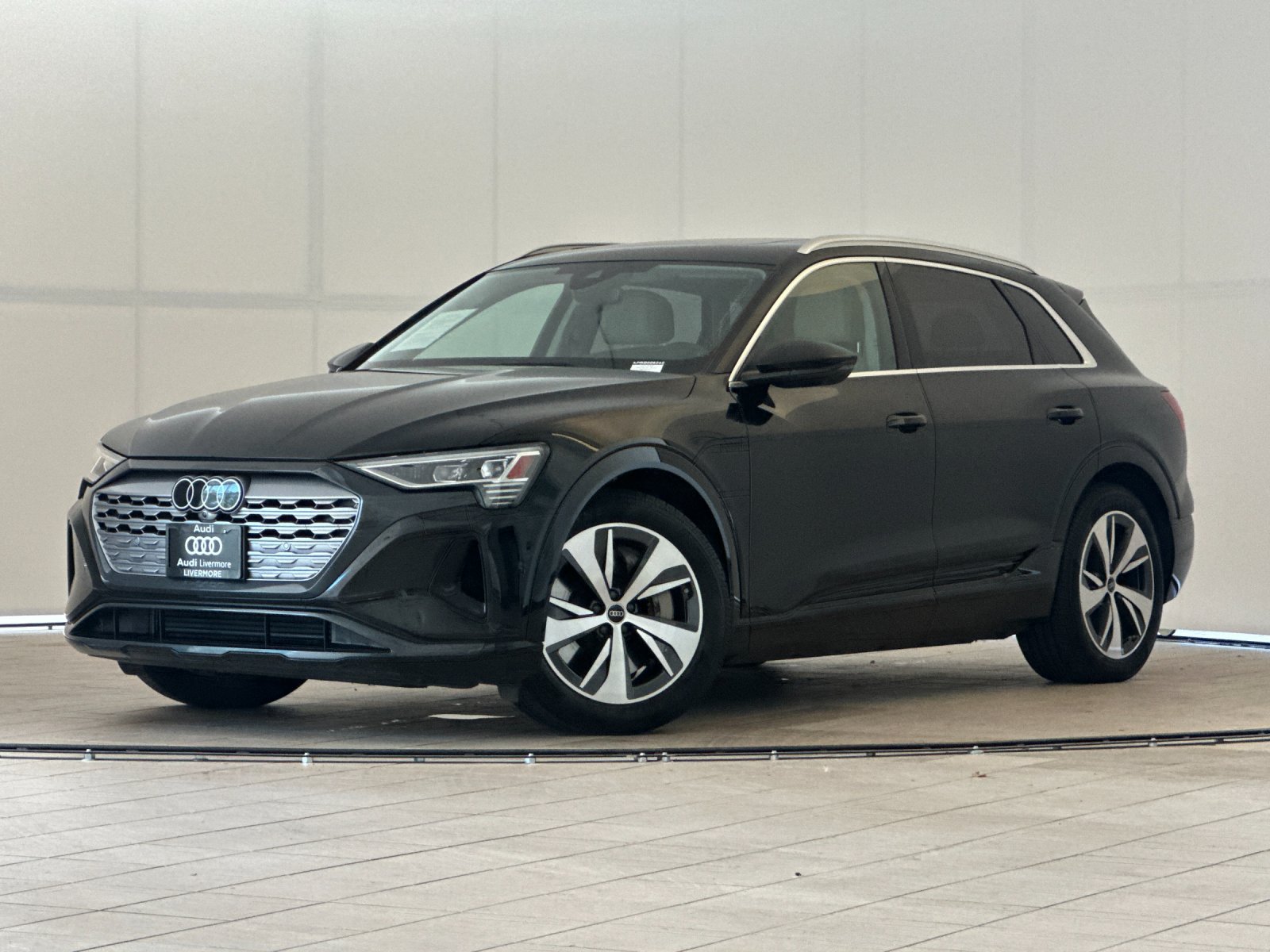 2024 Audi Q8 e-tron Premium Plus — photo 1 of 27